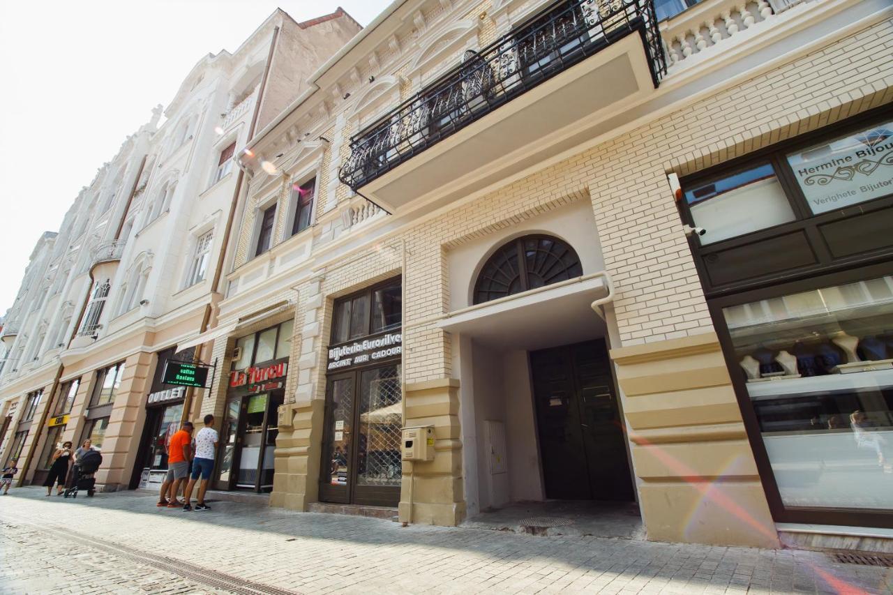 Retro City Center Home Oradea Buitenkant foto